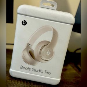 Beats Studio Pro